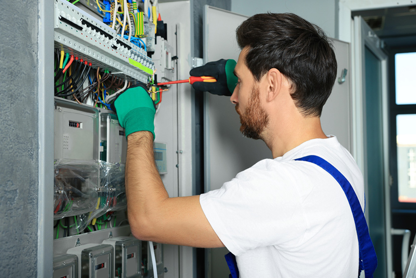Nieder­spannungs­anlagen bei NEO Elektro Solution GmbH in Dresden